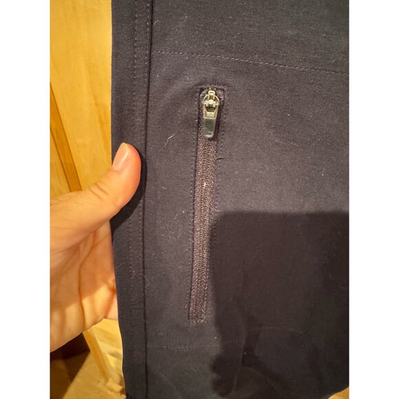 Title Nine Pointe Knit Straight Leg Black Pants,
Missing Button. Size 4 - Picture 4 of 10